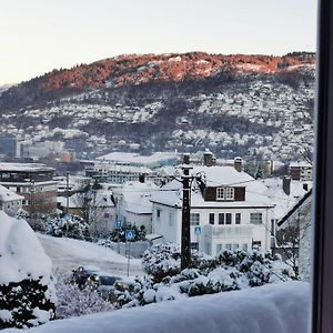 Spacious And Beautiful Apartment In Bergen With Free Parking